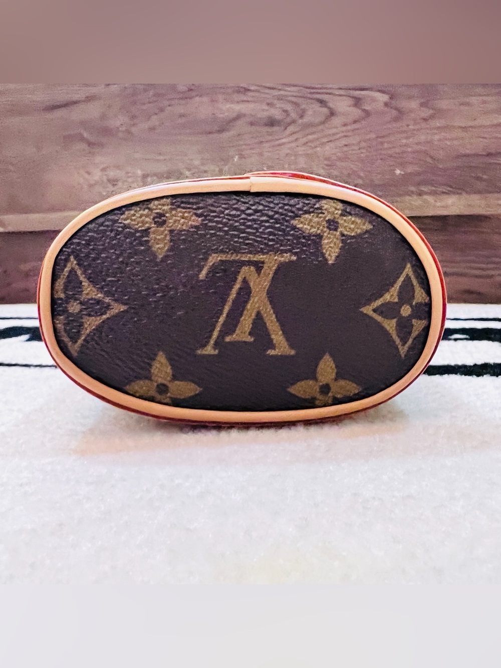 Louis Vuitton fold me pouch - Picture 4 of 16